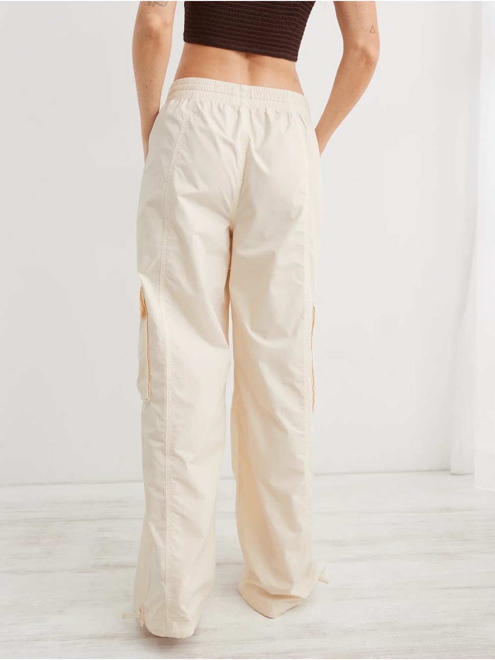 Aerie Cream High Waisted Go-For-It Baggy Cargo Pants Size Medium - Picture 3 of 8